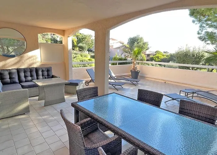 Les Coteaux De La Nartelle Apartamento Sainte-Maxime